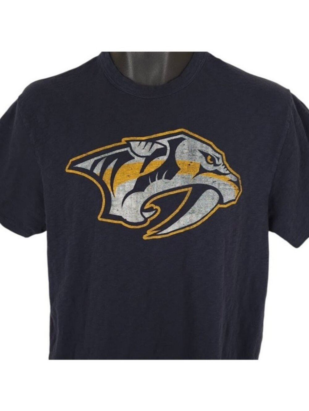 Nashville Predators T Shirt Mens Size Medium Black NHL Hockey